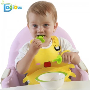 Bedst sælgende hotte produkter Sikker plast Baby skeer Babygaffel BPA gratis selvfødende ske og gaffel
